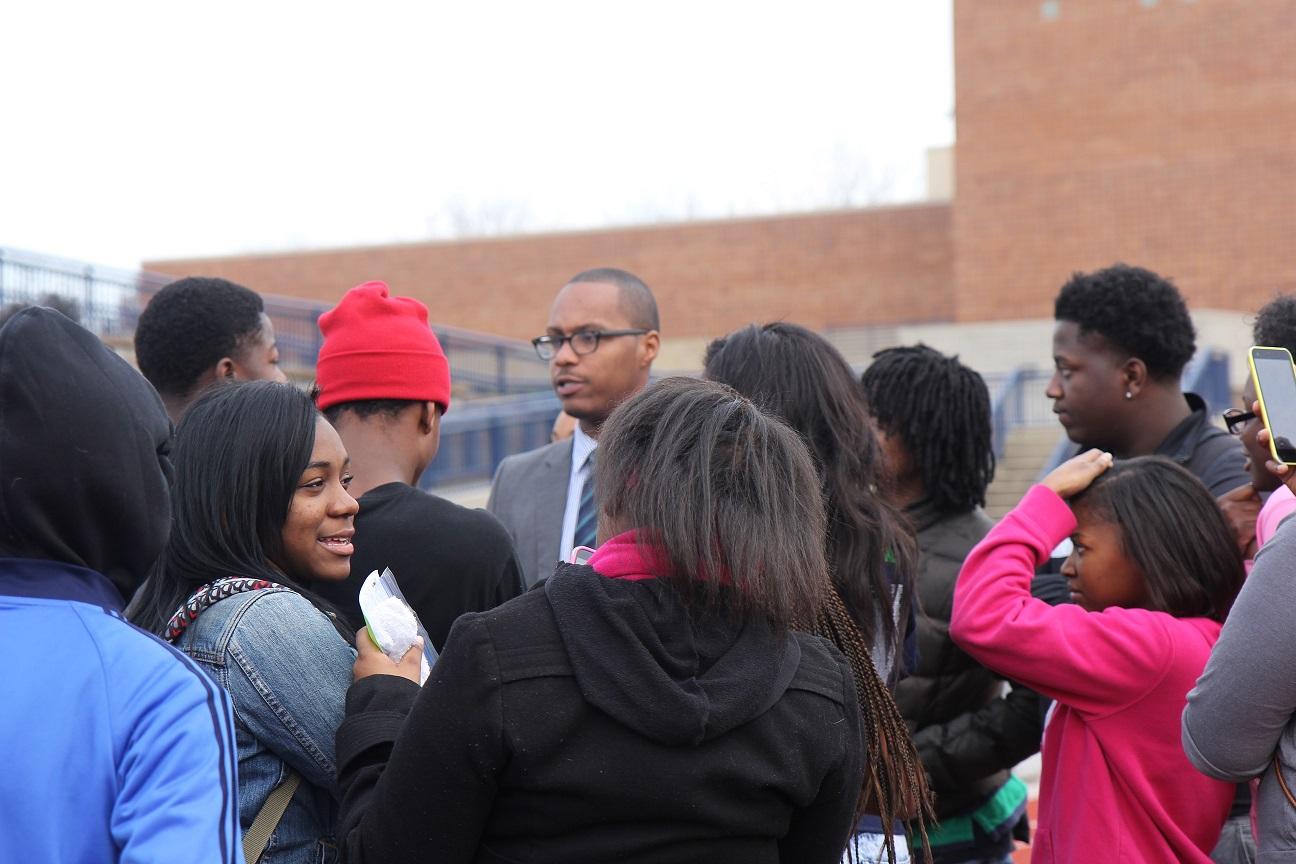 Students+peacefully+express+opinions+on+Ferguson