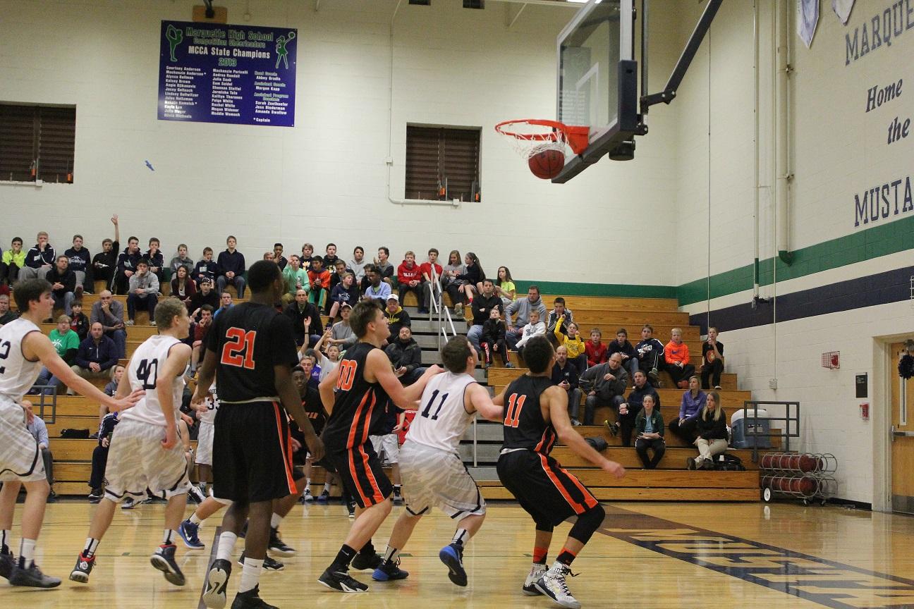 Photo+Gallery%3A+Boys+Basketball+vs+Webster+Groves