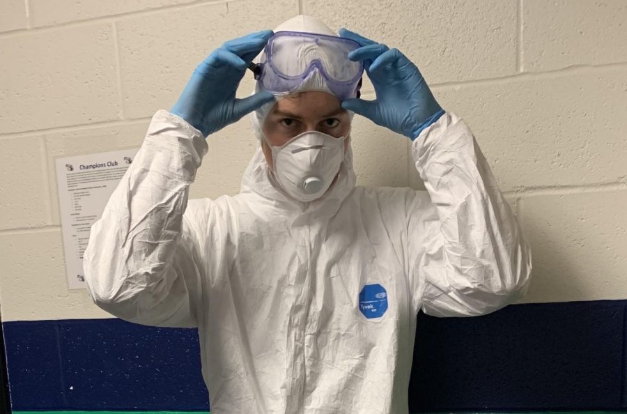 Student Wears Hazmat Suit In Response to Coronavirus Pandemic