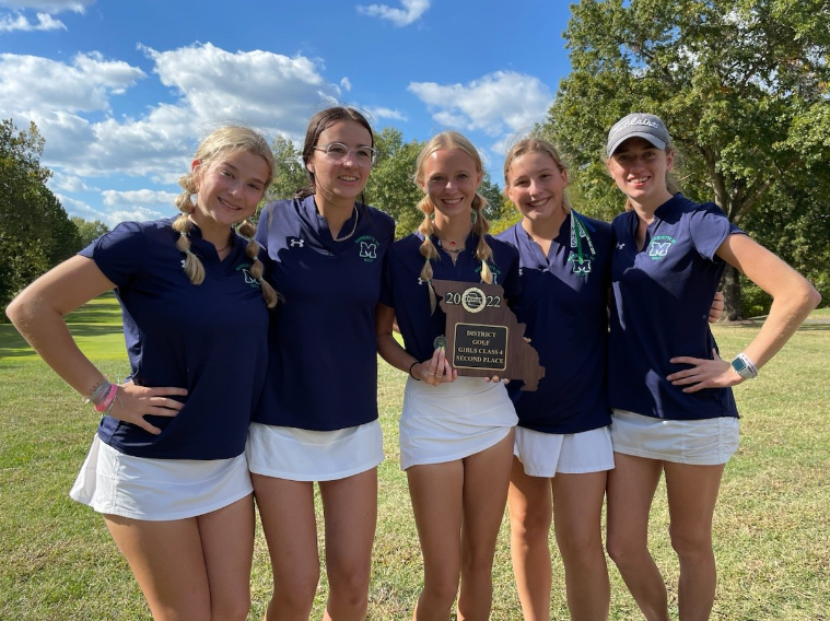 Sophomore Audrey Binsbacher, senior Parker Brandt, senior Peyton Cusick, junior Noelle Breitenwischer and senior Miranda Linenbroker hold their award after placing 2nd at Districts at Crescent Farms Golf Club in Crescent, Mo. The golf team will play in the State tournament next week on Oct. 17 and Oct. 18. 