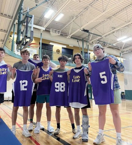 The Lazy Lakers meet after one of their practices, working on defense for their upcoming game Thursday Jan. 12 against Lord at St. Louis Jewish Community Center. Photograph via John Winka and the Lazy Lakers. 