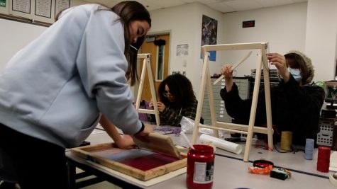 MHSNews | Introduction to Fibers and Printmaking