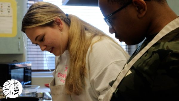 MHSNews | Whipping it up with MHSs Best Buddies Cooking Class