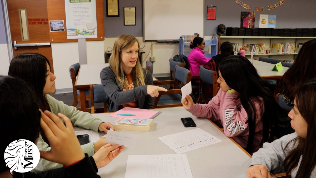 ESOL Students Teach Librarians Their Native Languages